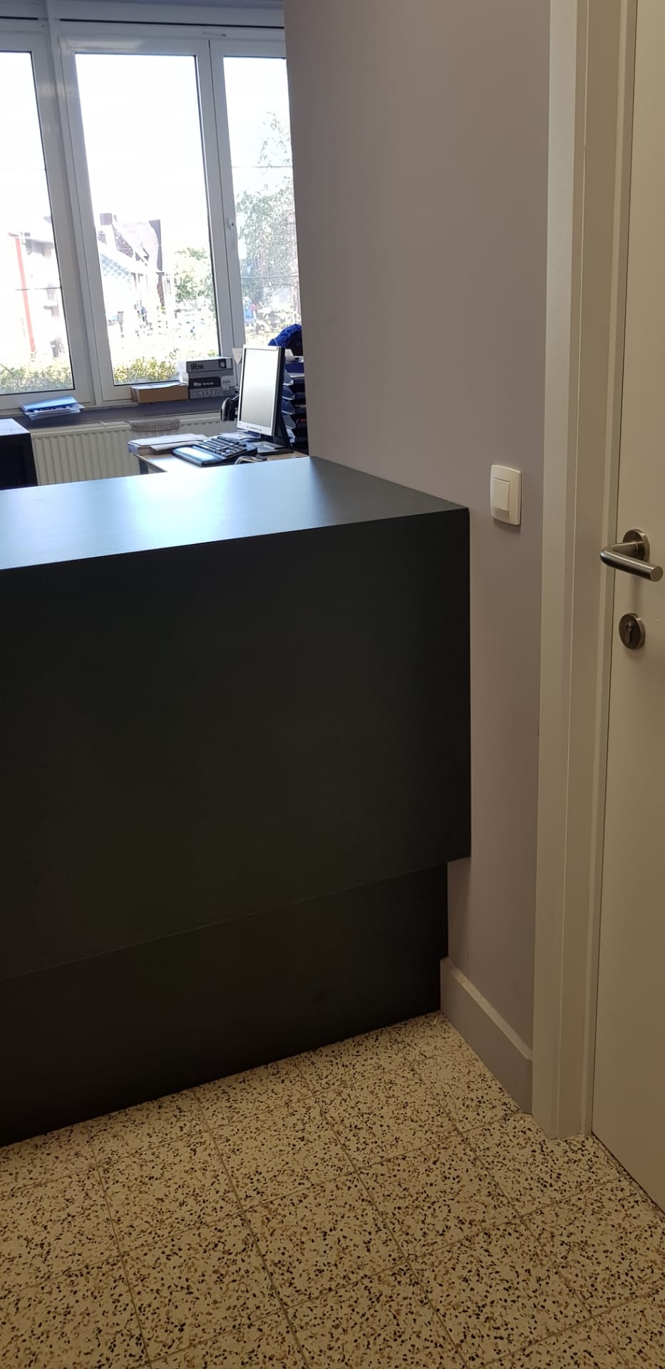 Kleine balie school Landen - Vrago Interieur